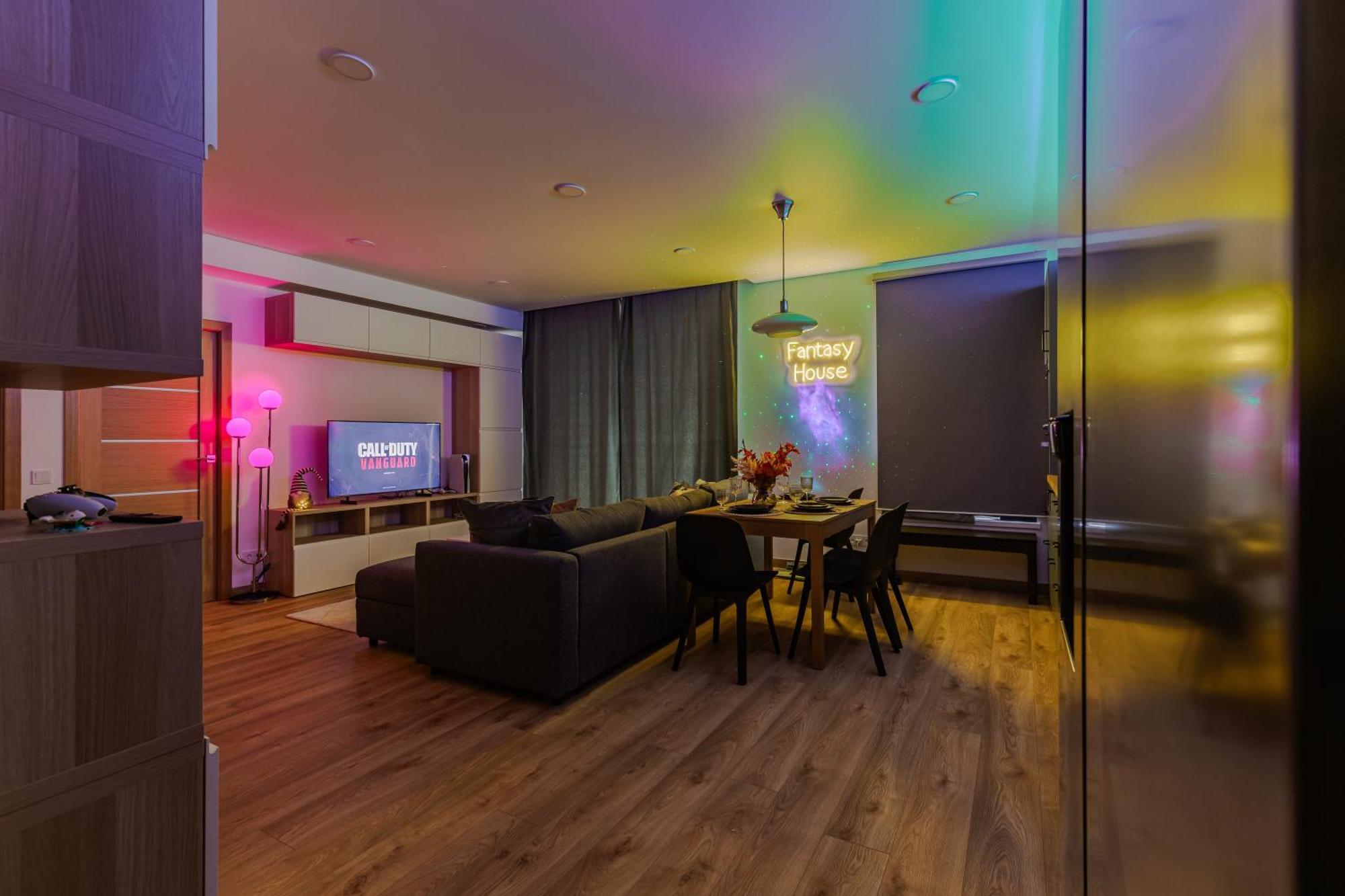 Fantasy House, Cozzy Apartmens, Free Parking, Long Stays Welcome VNO Extérieur photo